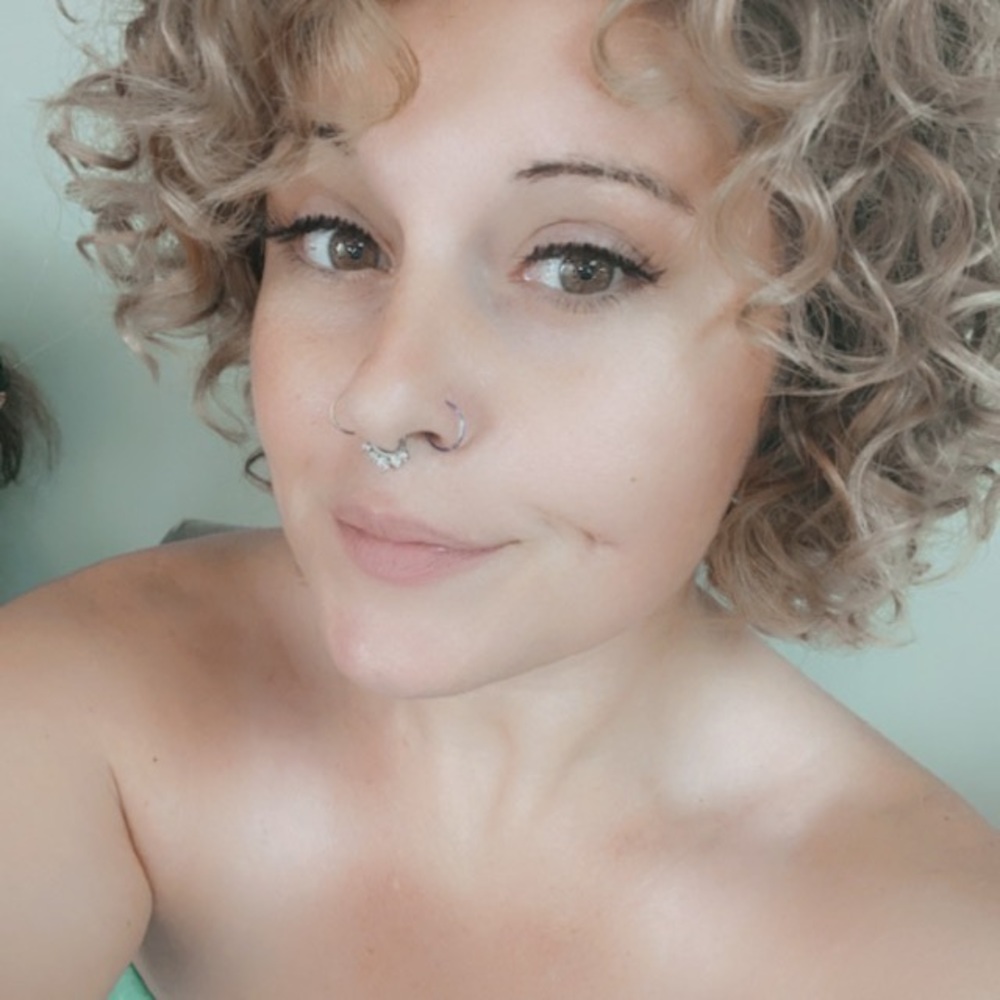 Meet your Posher, Meagan